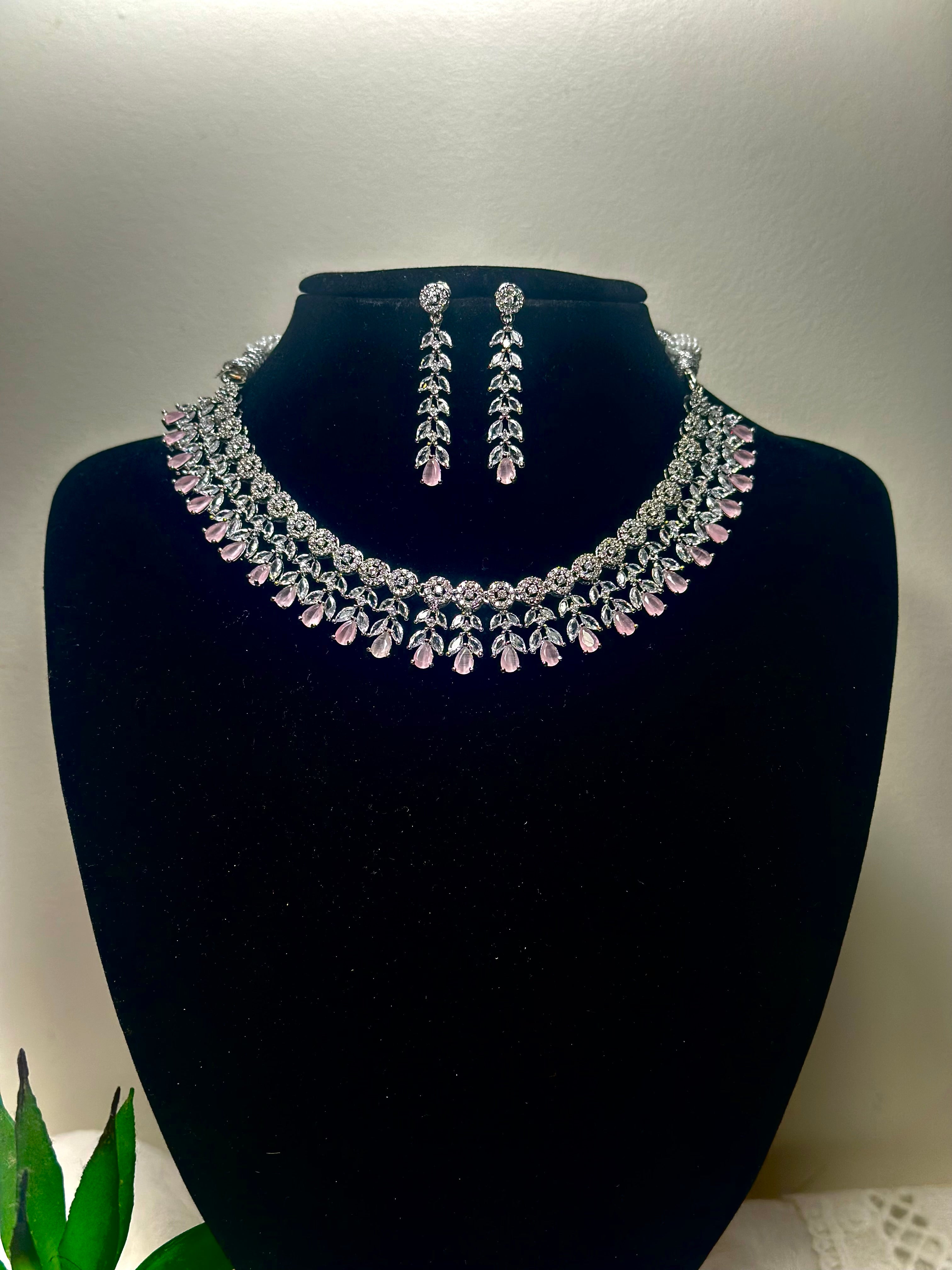 Enchanted Blush Willow Choker Set