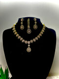Diya Emerald Crest Necklace Set