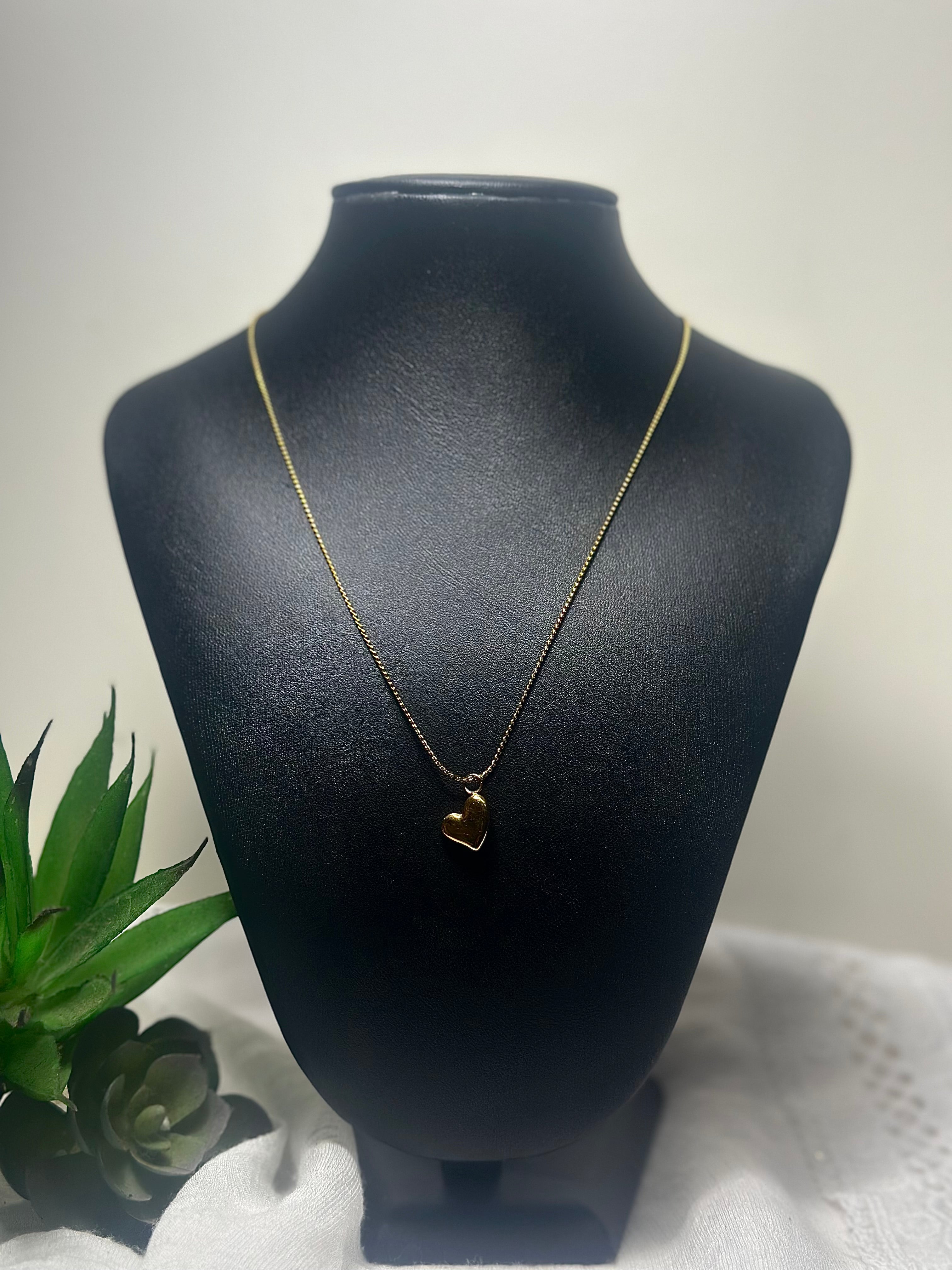 Chloe Puffy Heart Curb Chain Necklace