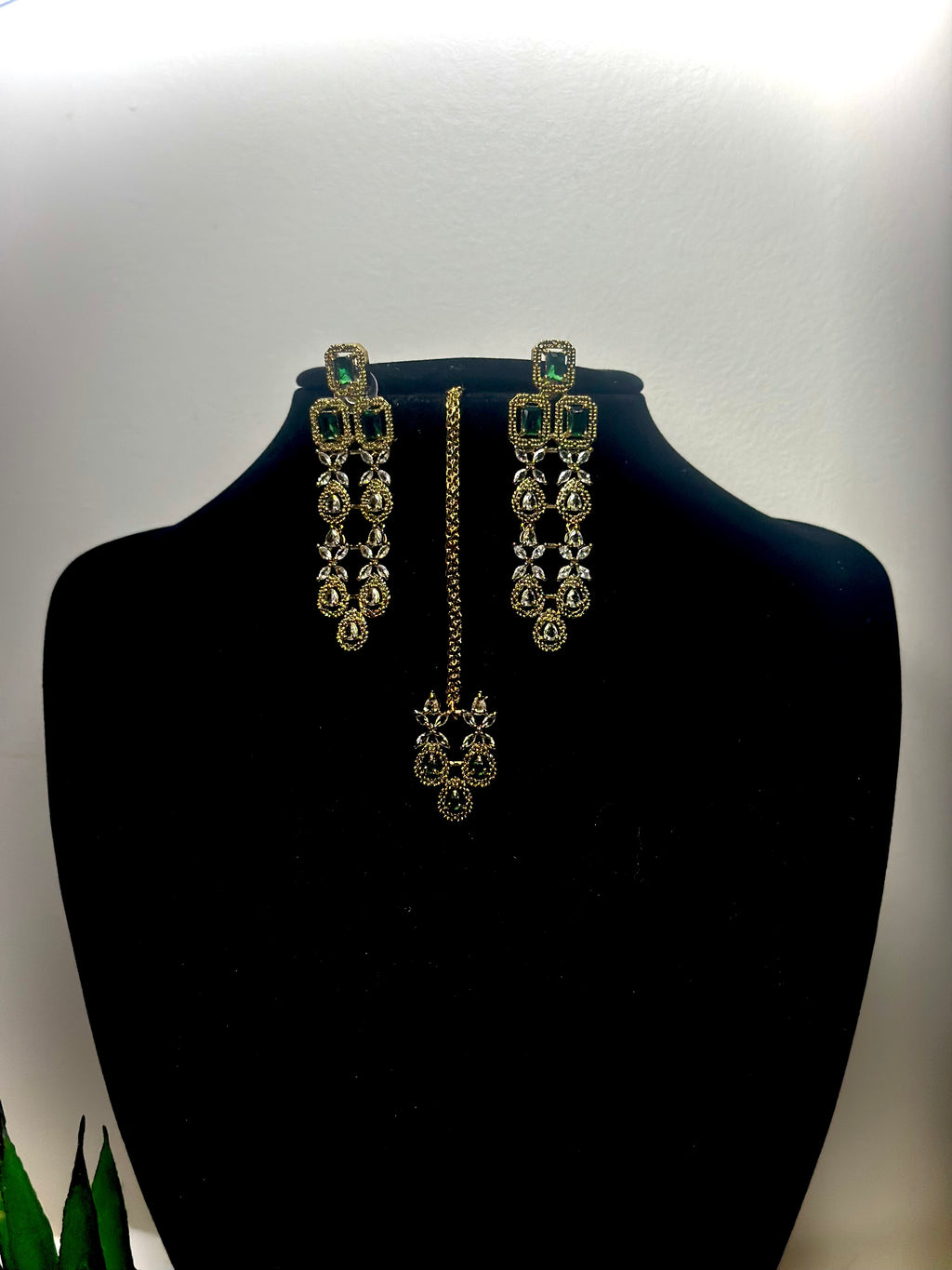 Radha Golden Green Kundan Choker Set