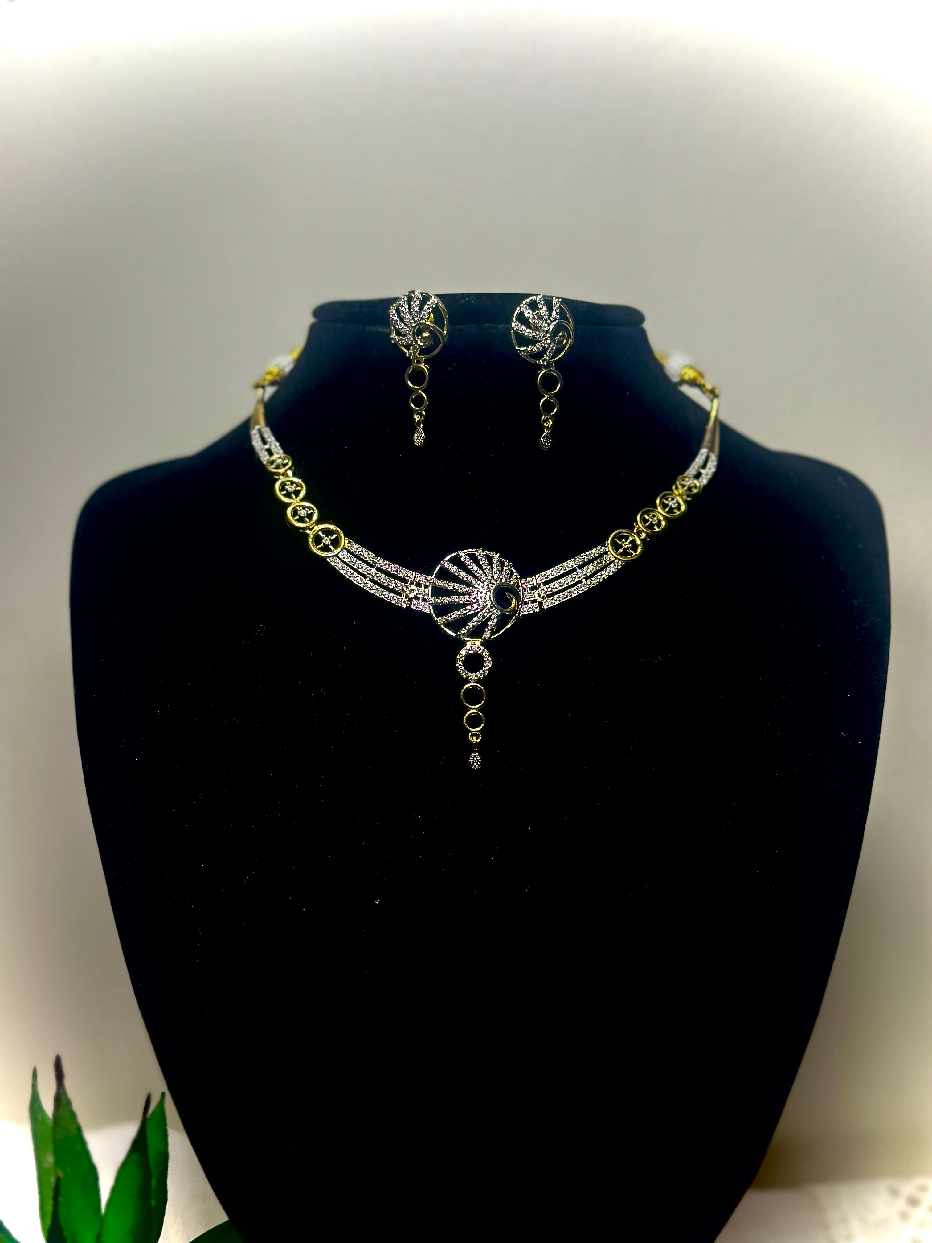 Ira Kunmoon Necklace Set