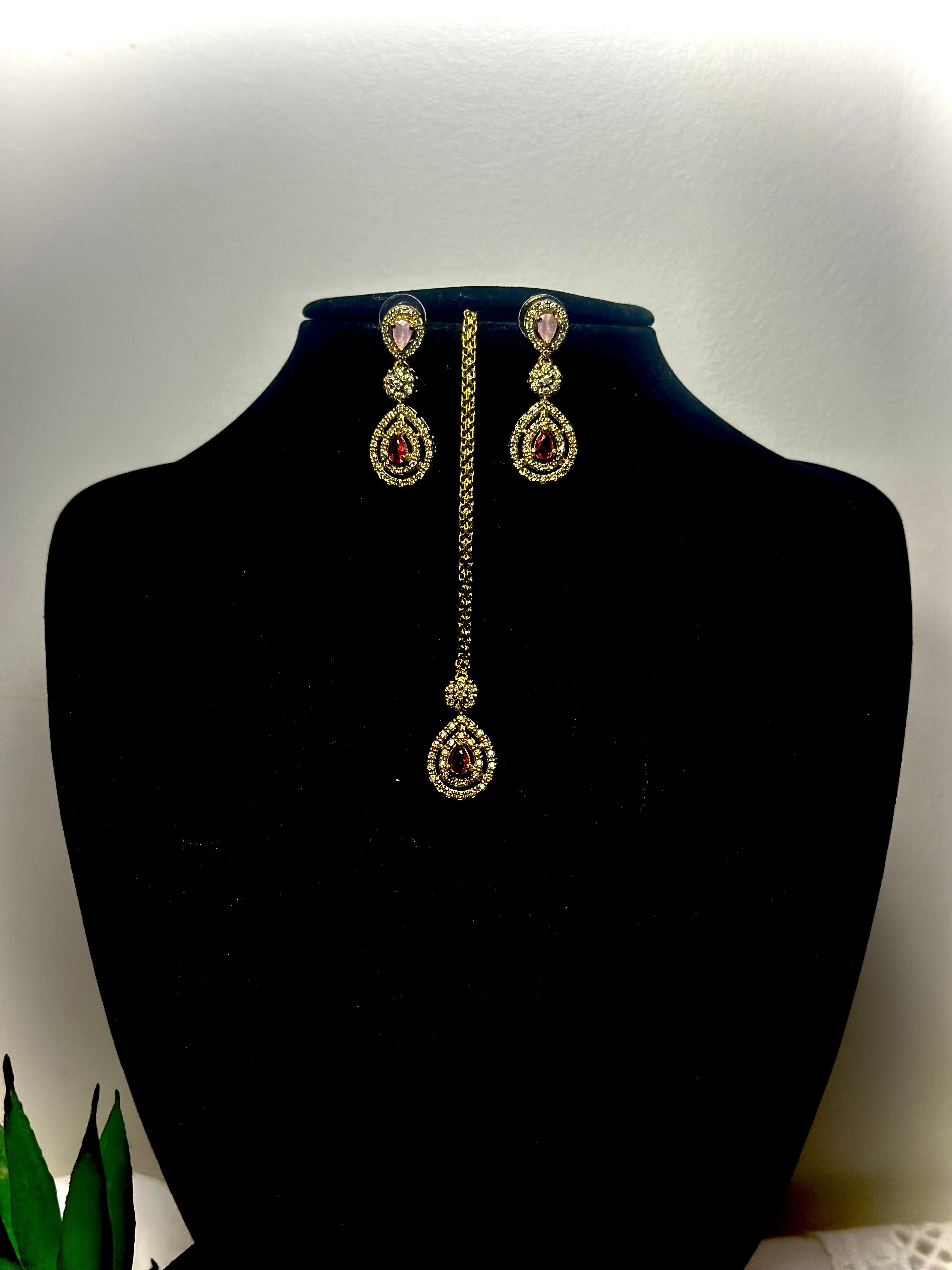 Hansika Kundan Necklace Set