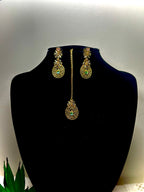 Shanaya Kundan Floral Mesh Choker Set