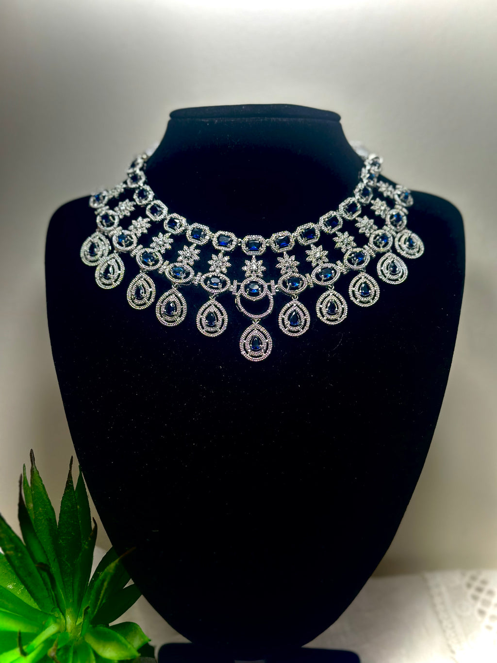 Advika Floral Filigree Choker Set