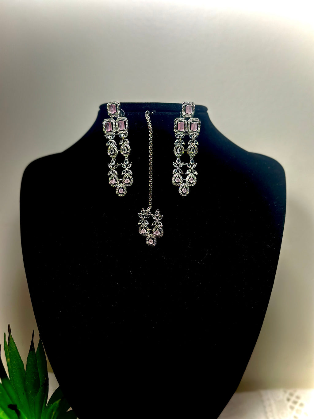 Radha Pastel Pink Kundan Choker Set