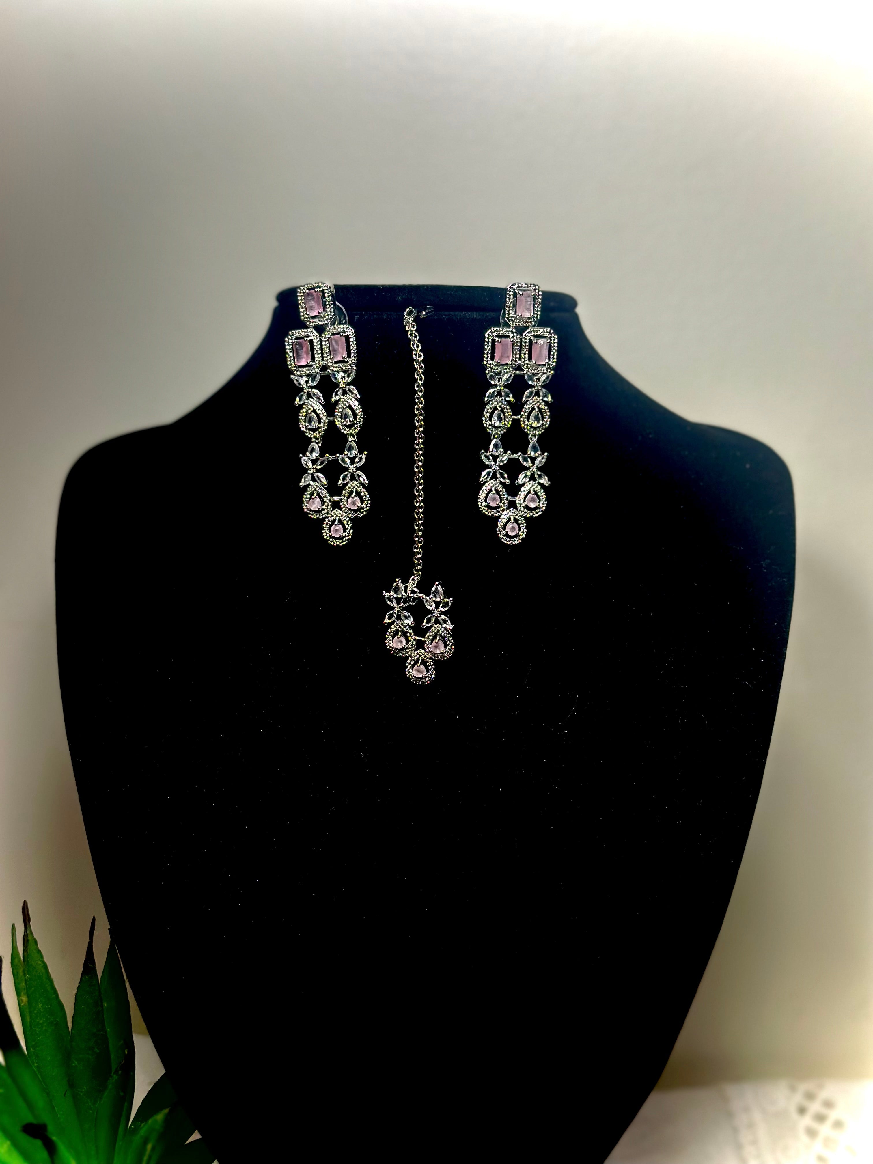 Radha Pastel Pink Kundan Choker Set