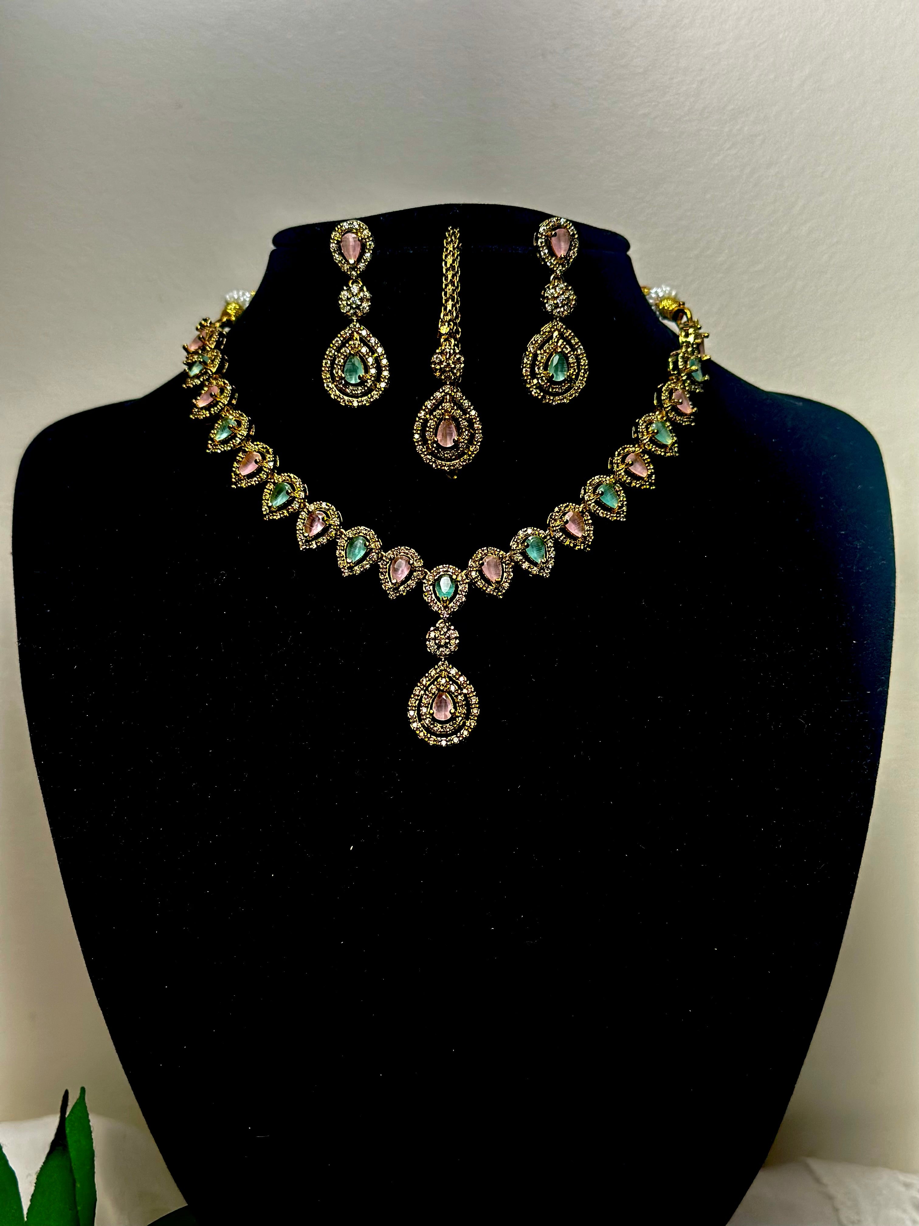 Gulistan Pastel Mint and Blush Jewellery Set