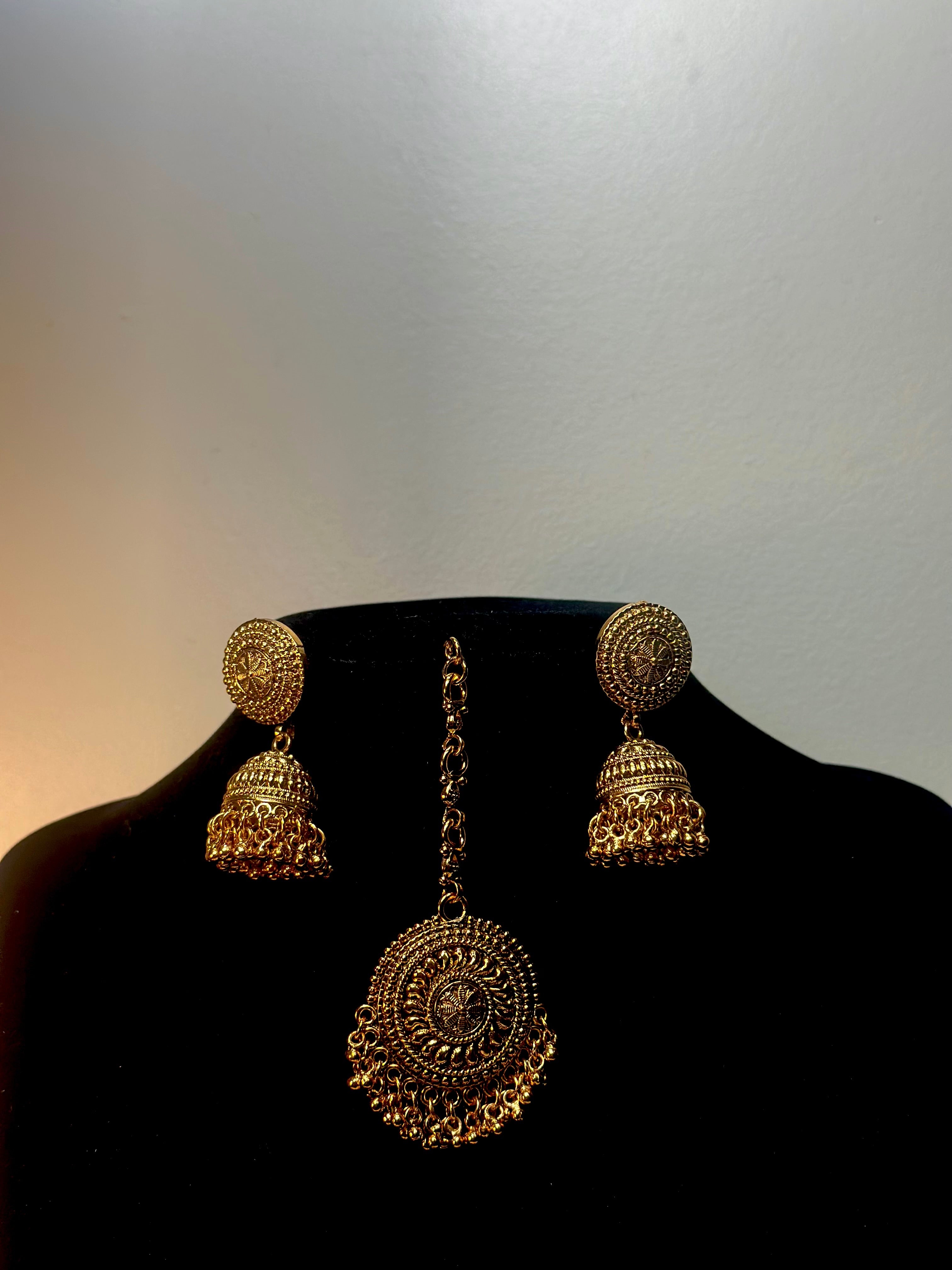 Heritage Medallion Statement Choker Necklace Set