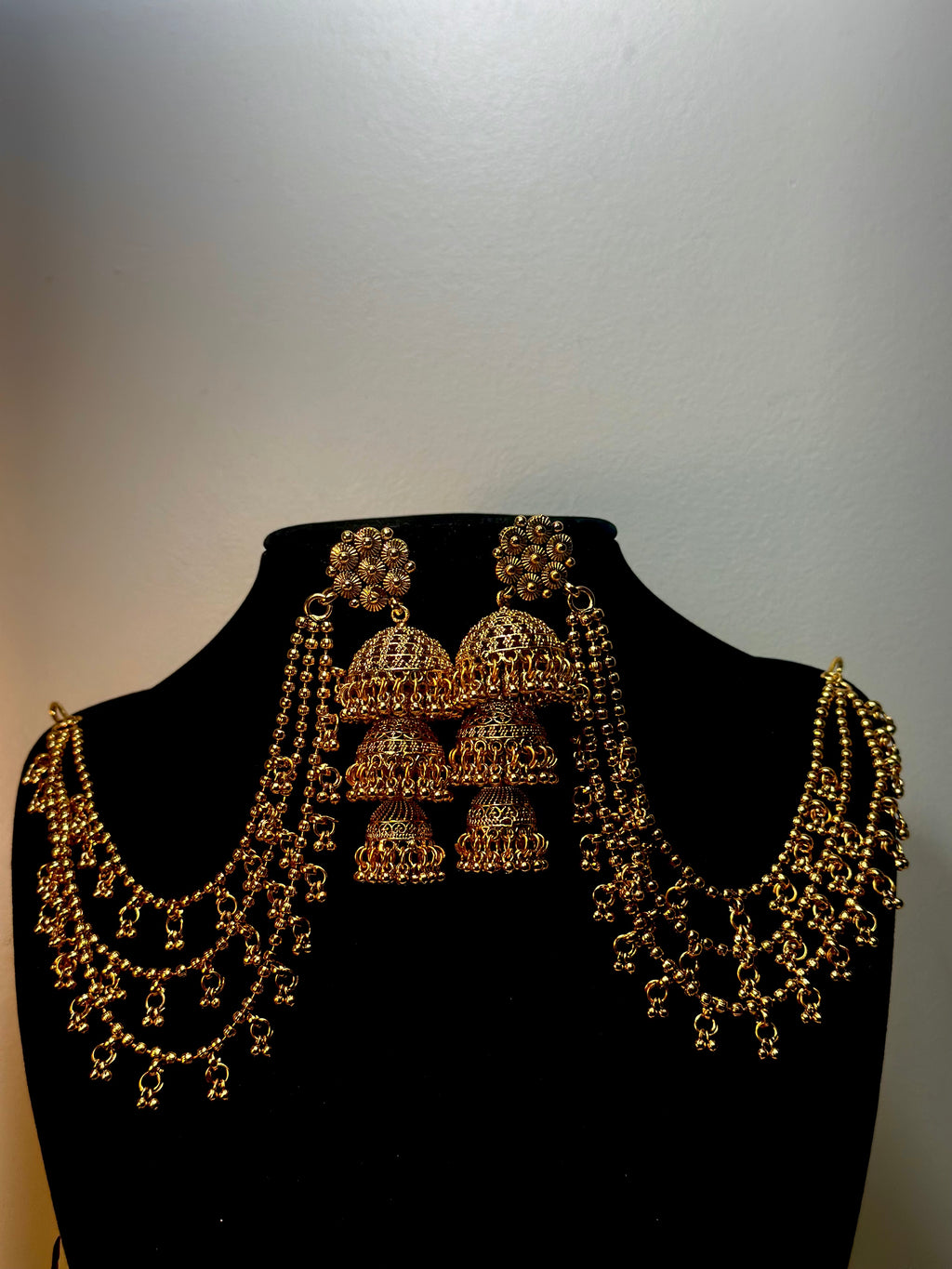 Maharani Antique Tiered Jhumka Necklace Set
