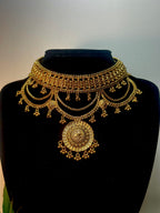 Rajkumari Scalloped Filigree Bridal Choker Set