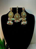 Zarina Antique Kundan Chandelier Choker Set